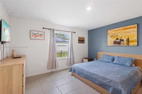 Villa ou maison à vendre à Port St. Lucie, Floride: 4 chambres, 174.1 m2 № 889699 - photo 5