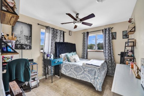 Casa en venta en Hollywood, Florida, 3 dormitorios, 149.39 m2 № 1139212 - foto 19
