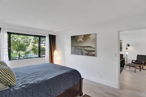 Condominio en venta en Lauderhill, Florida, 1 dormitorio, 63.64 m2 № 1138689 - foto 14