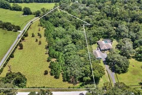 Terreno en venta en Brooksville, Florida № 1340908 - foto 1