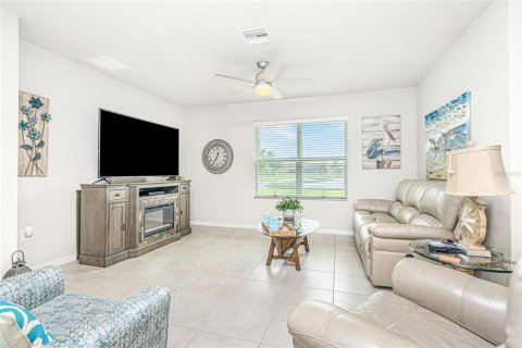 House in Port Charlotte, Florida 4 bedrooms, 173.91 sq.m. № 791902 - photo 9