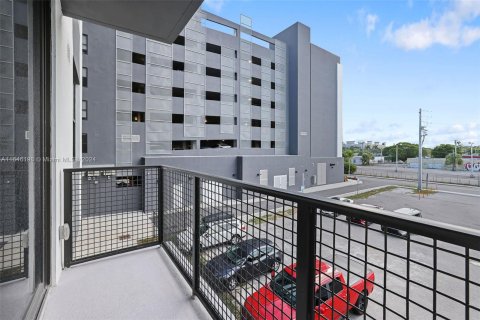 Apartamento en alquiler en Fort Lauderdale, Florida, 1 dormitorio, 93.18 m2 № 1329002 - foto 7