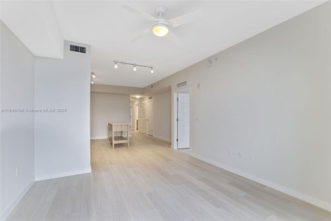 Appartement à louer à Fort Lauderdale, Floride: 1 chambre, 93.18 m2 № 1329002 - photo 14