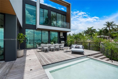 Villa ou maison à vendre à Miami, Floride: 5 chambres, 676.61 m2 № 720589 - photo 22