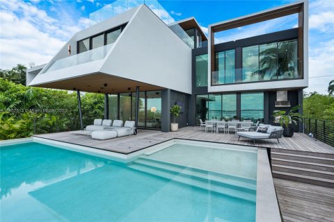 Villa ou maison à vendre à Miami, Floride: 5 chambres, 676.61 m2 № 720589 - photo 24