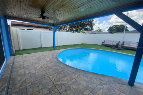 Casa en venta en Port Richey, Florida, 3 dormitorios, 133.97 m2 № 1290162 - foto 29