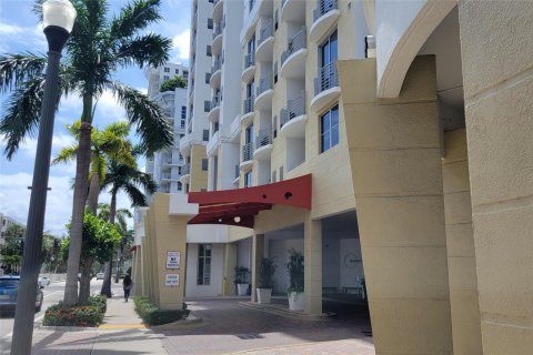 Condominio en venta en Hollywood, Florida, 2 dormitorios, 96.25 m2 № 1208631 - foto 10