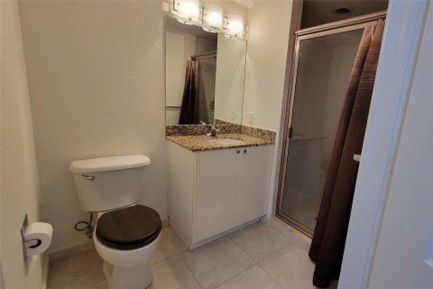 Condo in Hollywood, Florida, 2 bedrooms  № 1208631 - photo 11