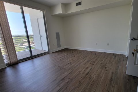 Copropriété à vendre à Hollywood, Floride: 2 chambres, 96.25 m2 № 1208631 - photo 22