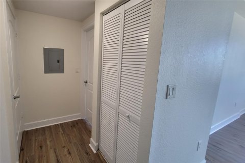 Copropriété à vendre à Hollywood, Floride: 2 chambres, 96.25 m2 № 1208631 - photo 29