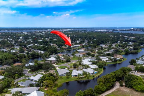 Villa ou maison à vendre à Palm City, Floride: 3 chambres, 239.04 m2 № 1208582 - photo 1