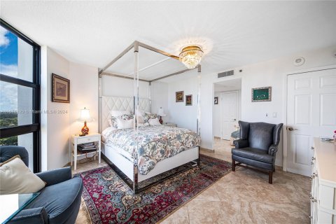 Condo in Miami, Florida, 1 bedroom  № 1406206 - photo 16