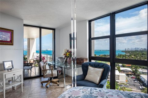 Condominio en venta en Miami, Florida, 1 dormitorio, 111.48 m2 № 1406206 - foto 22