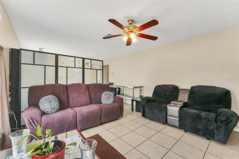 Casa en venta en Davenport, Florida, 4 dormitorios, 259.38 m2 № 1317663 - foto 16