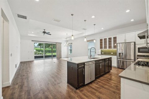 Villa ou maison à vendre à Kissimmee, Floride: 2 chambres, 164.44 m2 № 1317662 - photo 6