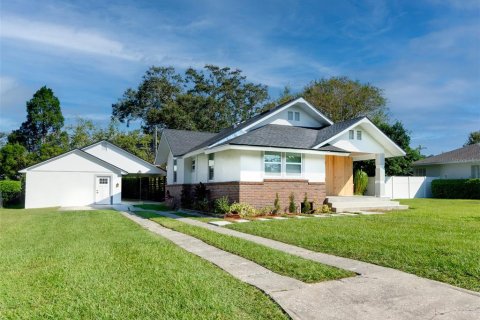 House in Lakeland, Florida 3 bedrooms, 132.48 sq.m. № 1431150 - photo 2