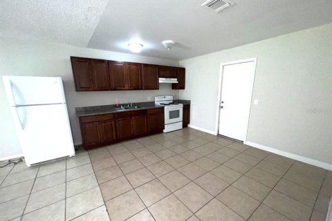 House in Kissimmee, Florida 3 bedrooms, 125.05 sq.m. № 1431148 - photo 3