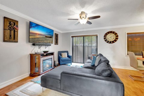 Adosado en venta en Lauderhill, Florida, 2 dormitorios, 87.7 m2 № 876530 - foto 14