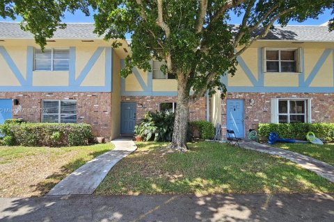 Copropriété à vendre à North Lauderdale, Floride: 2 chambres, 102.38 m2 № 1320656 - photo 2