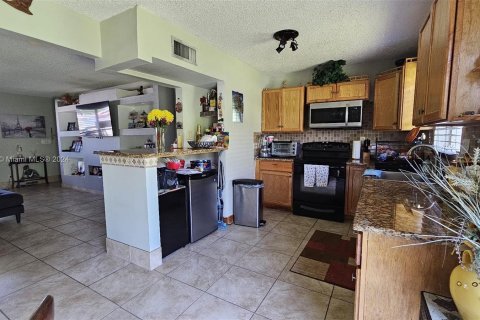 Copropriété à vendre à North Lauderdale, Floride: 2 chambres, 102.38 m2 № 1320656 - photo 14