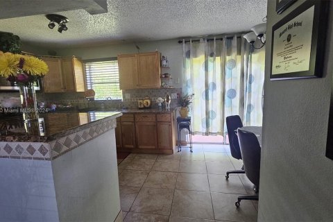 Copropriété à vendre à North Lauderdale, Floride: 2 chambres, 102.38 m2 № 1320656 - photo 11