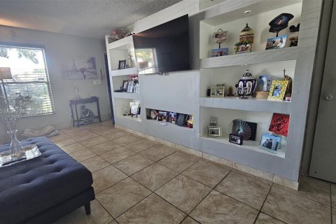 Copropriété à vendre à North Lauderdale, Floride: 2 chambres, 102.38 m2 № 1320656 - photo 5