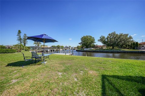 Villa ou maison à vendre à Port Charlotte, Floride: 3 chambres, 232.63 m2 № 1110946 - photo 22