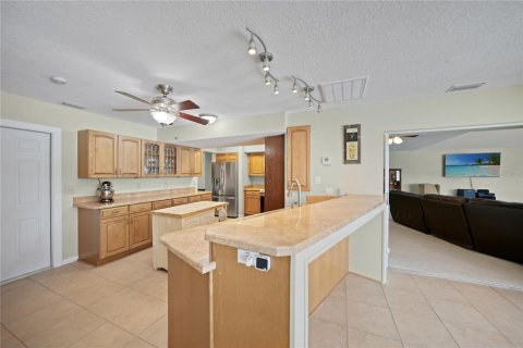 House in Port Charlotte, Florida 3 bedrooms, 232.63 sq.m. № 1110946 - photo 8