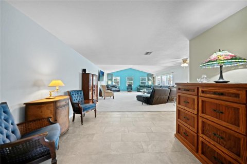 Villa ou maison à vendre à Port Charlotte, Floride: 3 chambres, 232.63 m2 № 1110946 - photo 2