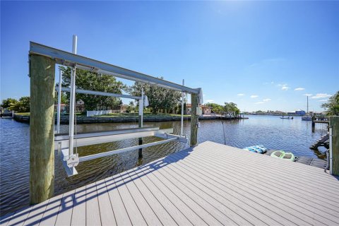 Villa ou maison à vendre à Port Charlotte, Floride: 3 chambres, 232.63 m2 № 1110946 - photo 5