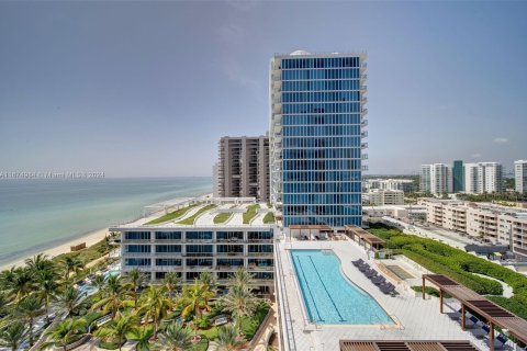 Condo in Miami Beach, Florida, 2 bedrooms  № 1413714 - photo 18