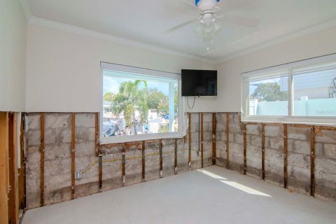 Casa en venta en Saint Petersburg, Florida, 3 dormitorios, 189.15 m2 № 1398823 - foto 22