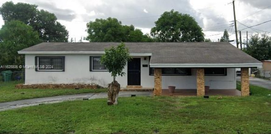 Casa en Miami Gardens, Florida 3 dormitorios № 1272201