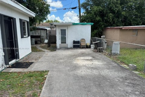 Villa ou maison à vendre à Miami Gardens, Floride: 3 chambres № 1272201 - photo 3