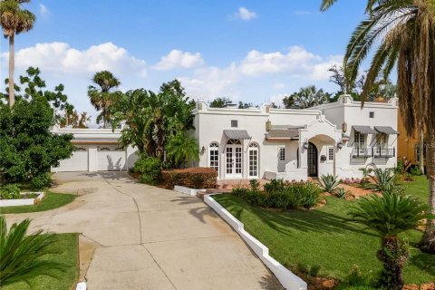 Villa ou maison à vendre à Orlando, Floride: 4 chambres, 373.19 m2 № 1424288 - photo 3