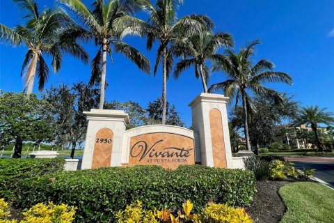 Copropriété à vendre à Punta Gorda, Floride: 2 chambres, 137.96 m2 № 498487 - photo 2