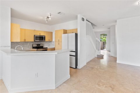 Adosado en venta en Miami, Florida, 3 dormitorios, 165.09 m2 № 1427984 - foto 13