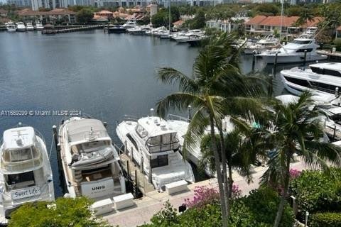 Condo in Aventura, Florida, 3 bedrooms  № 1391766 - photo 30