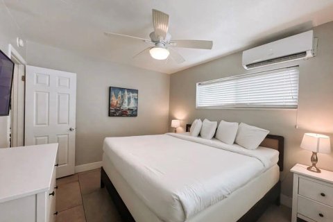 Hotel en venta en Pompano Beach, Florida № 925425 - foto 5