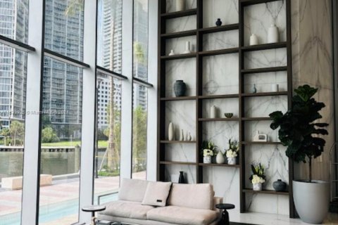 Condominio en venta en Miami, Florida, 3 dormitorios № 1294697 - foto 4