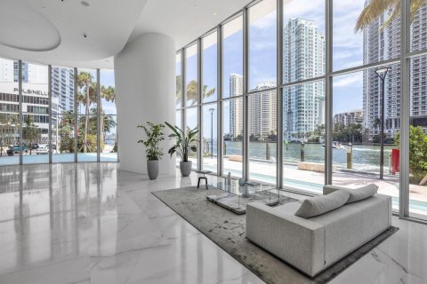 Condo in Miami, Florida, 3 bedrooms  № 1294697 - photo 13