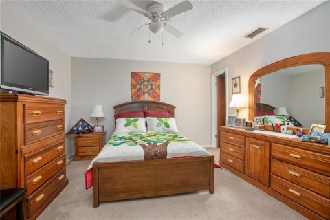 Condo in DeLand, Florida, 2 bedrooms  № 1434577 - photo 10