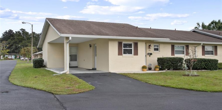 Condo in DeLand, Florida, 2 bedrooms  № 1434577