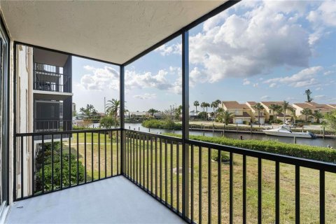 Copropriété à vendre à Punta Gorda, Floride: 2 chambres, 106.56 m2 № 1243523 - photo 22