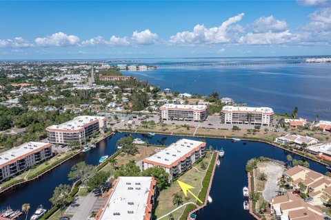 Copropriété à vendre à Punta Gorda, Floride: 2 chambres, 106.56 m2 № 1243523 - photo 8