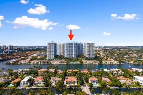 Condominio en venta en Aventura, Florida, 3 dormitorios, 245.26 m2 № 660491 - foto 30