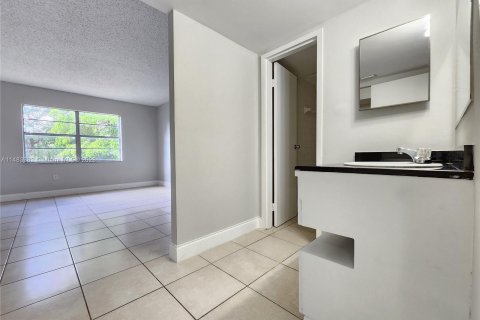 Condominio en venta en Deerfield Beach, Florida, 2 dormitorios, 119.84 m2 № 827423 - foto 16