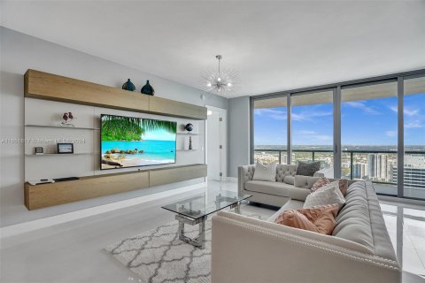 Condo in Fort Lauderdale, Florida, 3 bedrooms  № 1345041 - photo 4