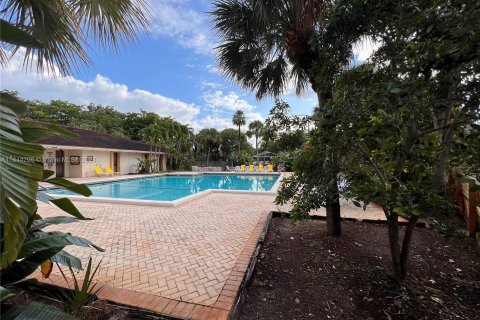 Copropriété à vendre à Lauderhill, Floride: 2 chambres, 119.84 m2 № 1327717 - photo 27