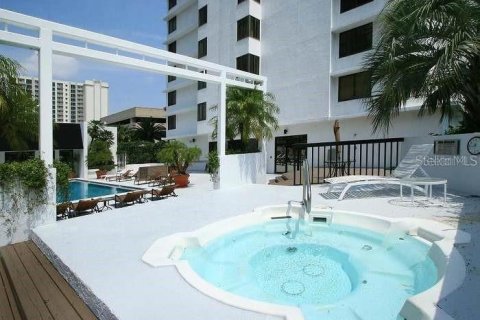 Copropriété à vendre à Orlando, Floride: 2 chambres, 147.81 m2 № 1150005 - photo 14